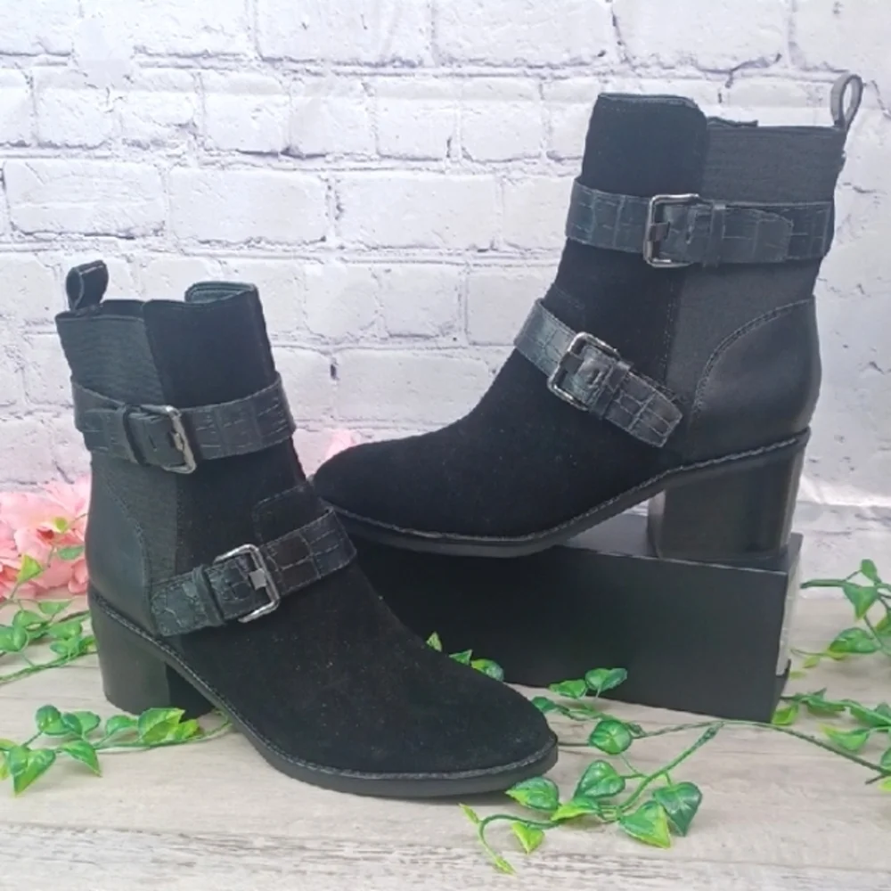 Donald J. Pliner Dahlin Suede Bootie NWOB